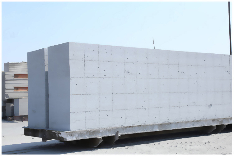 十堰加气块 加气砌块 轻质砖气孔结构及其影响因素